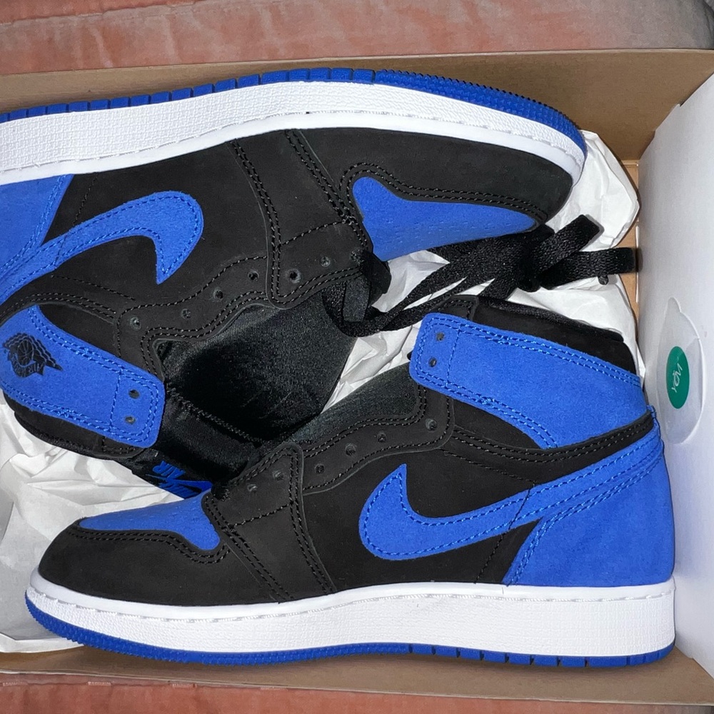 Nike Air Jordan 1 Retro High OG GS Sneakers